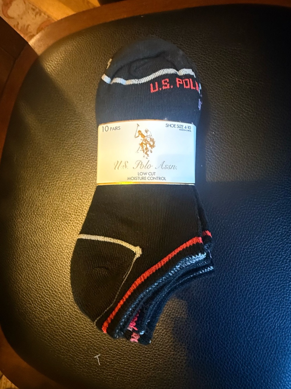 U.S. Polo Assn. women’s Low-Cut Moisture Control Socks – Black (10 Pack)
